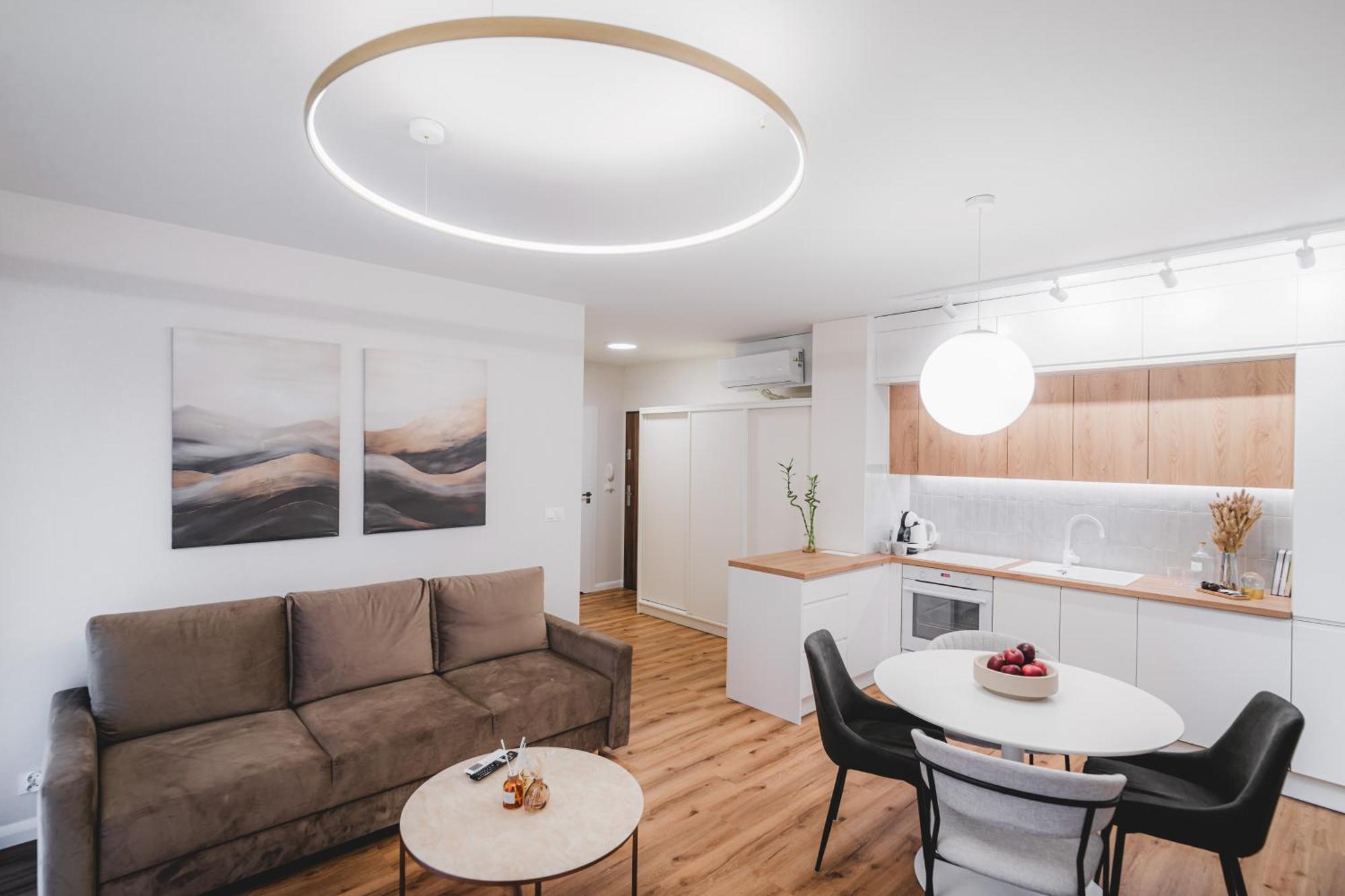 Zen Center Apartment - Free Parking Торунь Екстер'єр фото
